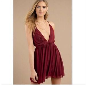 TOBI  NWT Always Around Dress  in Maroon size L